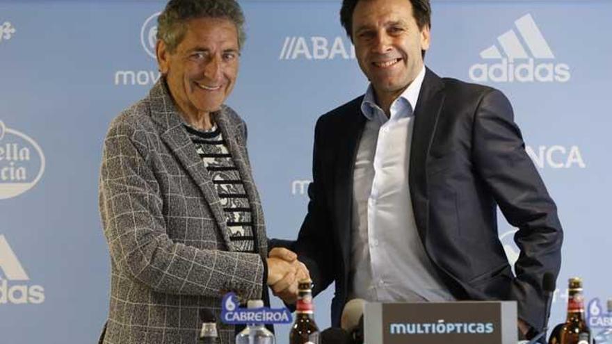 Felipe Miñambres, junto al presidente del Celta, Carlos Mouriño // R.Grobas