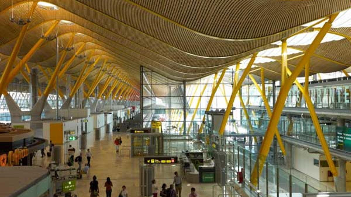 Madrid-Barajas cada vez mejor comunicado