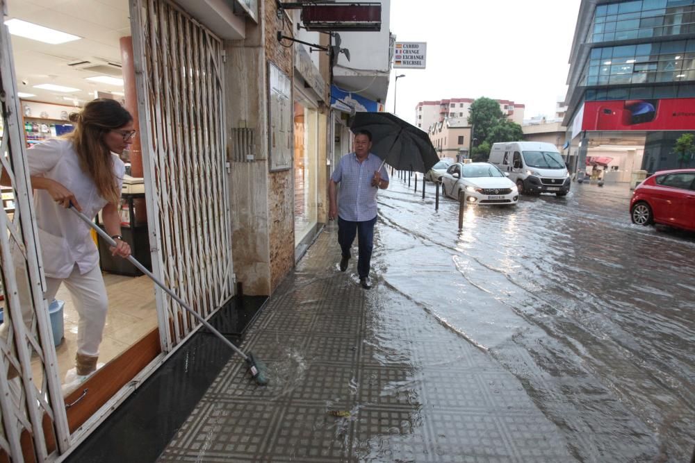 Inundaciones y suciedad a consecuencia de las lluvias en Ibiza