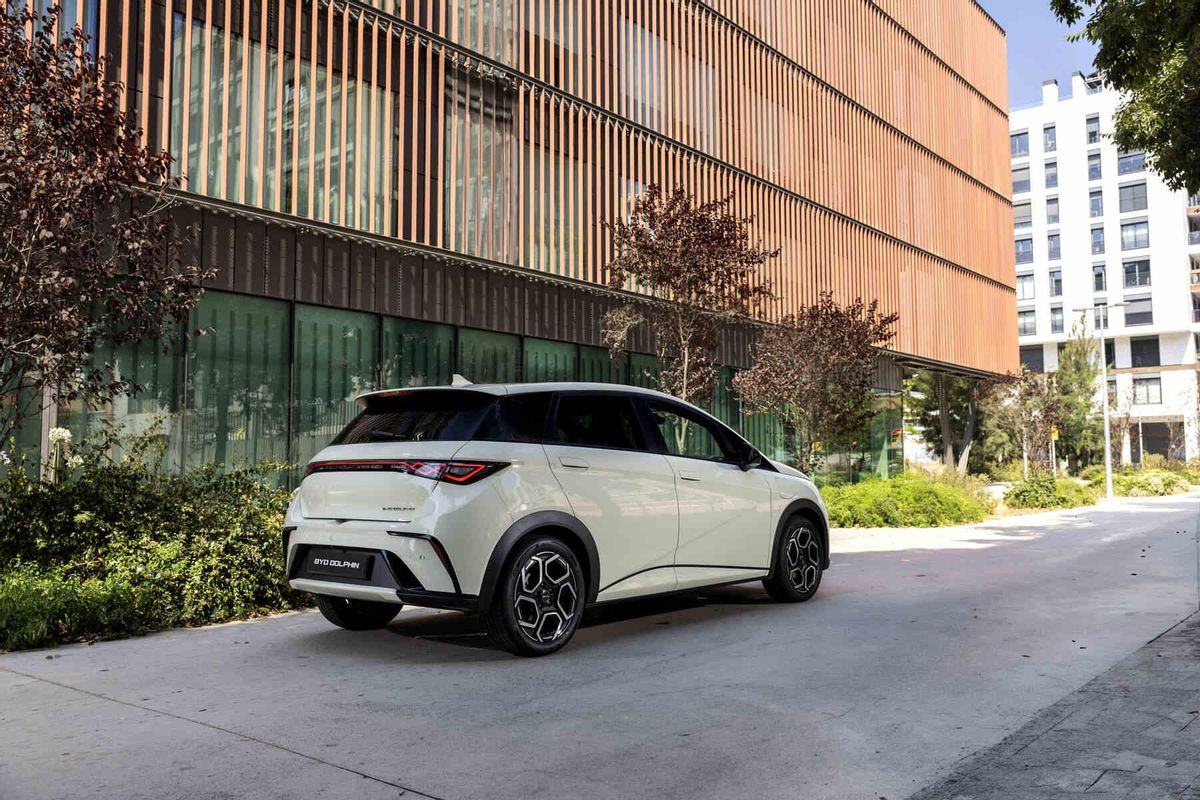 BYD Dolphin