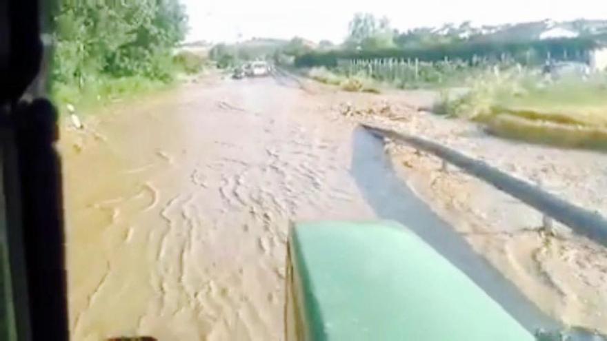 Caos por la lluvia en Peleas de Arriba