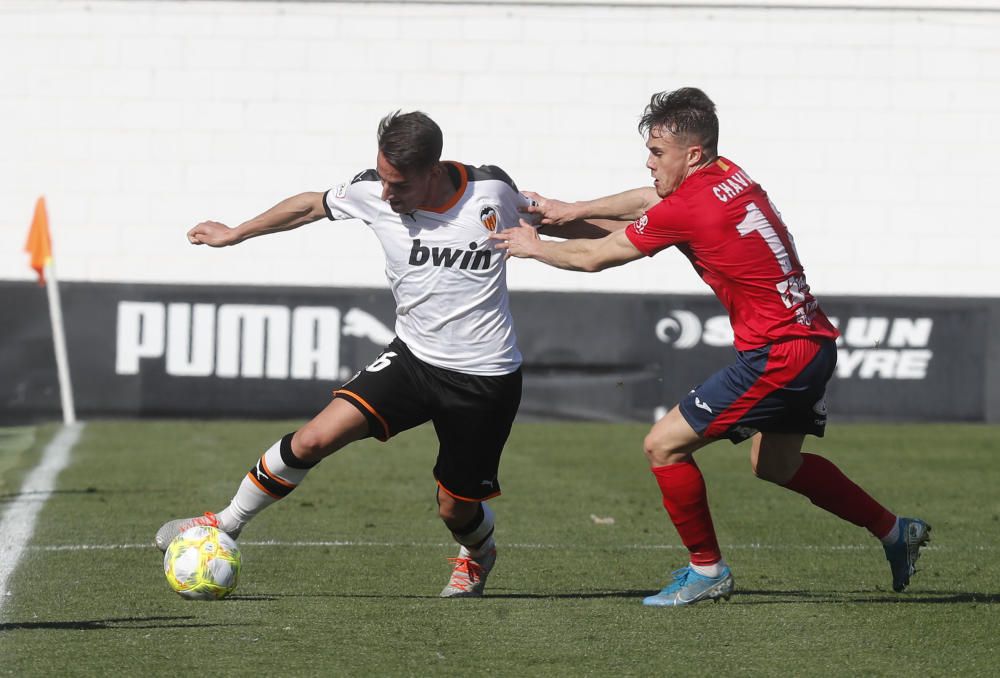 El Valencia Mestalla acaricia la remontada