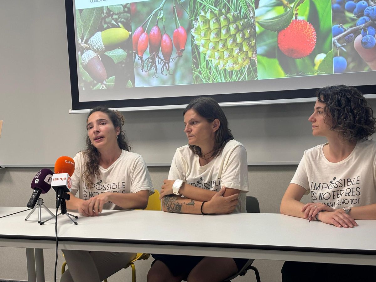 Les coordinadores del projecte Plantes Oblidades aquest dimarts durant la presentació a Igualada