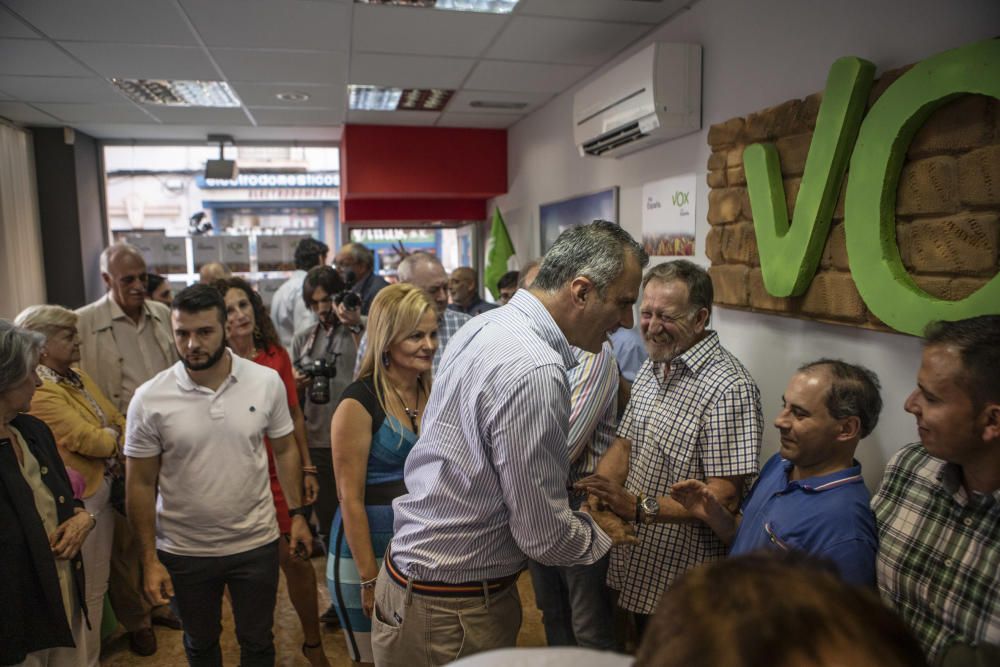 Ortega Smith visita la nueva sede de Vox en Zamora