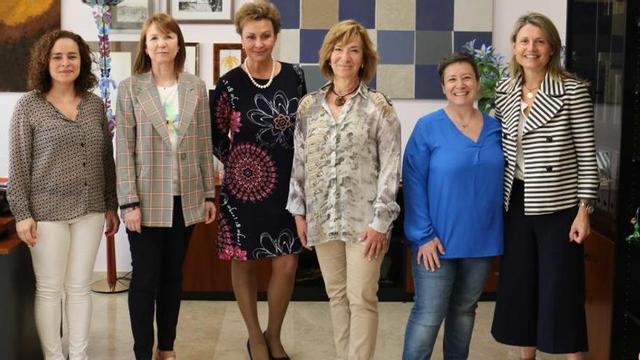 La Universidad de Elche se implica con las mujeres con cáncer de mama