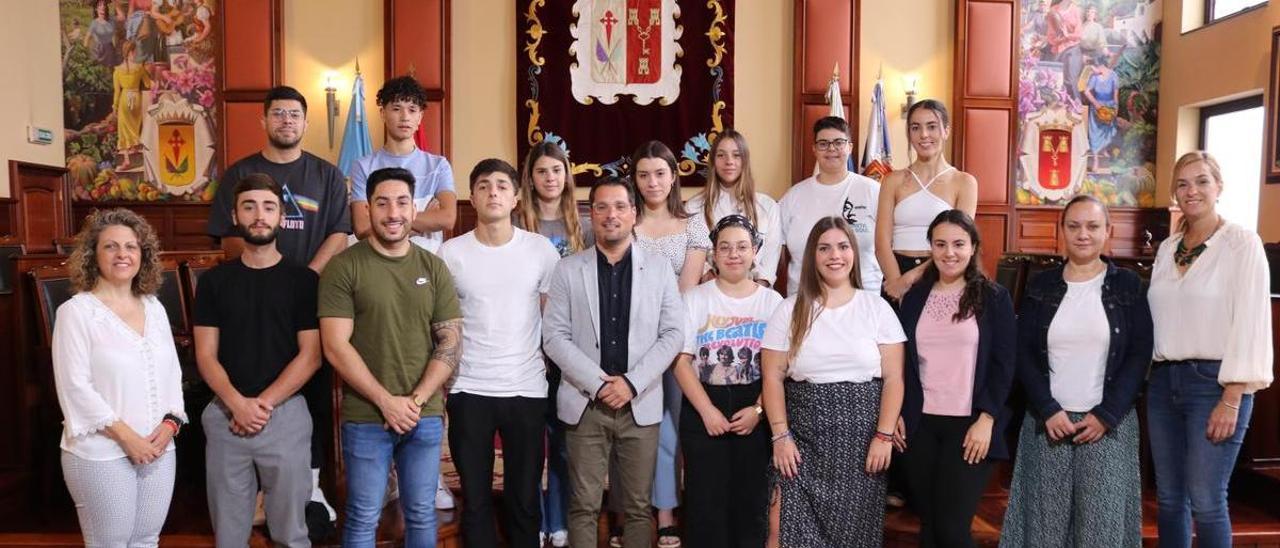 Presentación de los becarios universitarios para bibliotecas y salas de estudio de Los Realejos