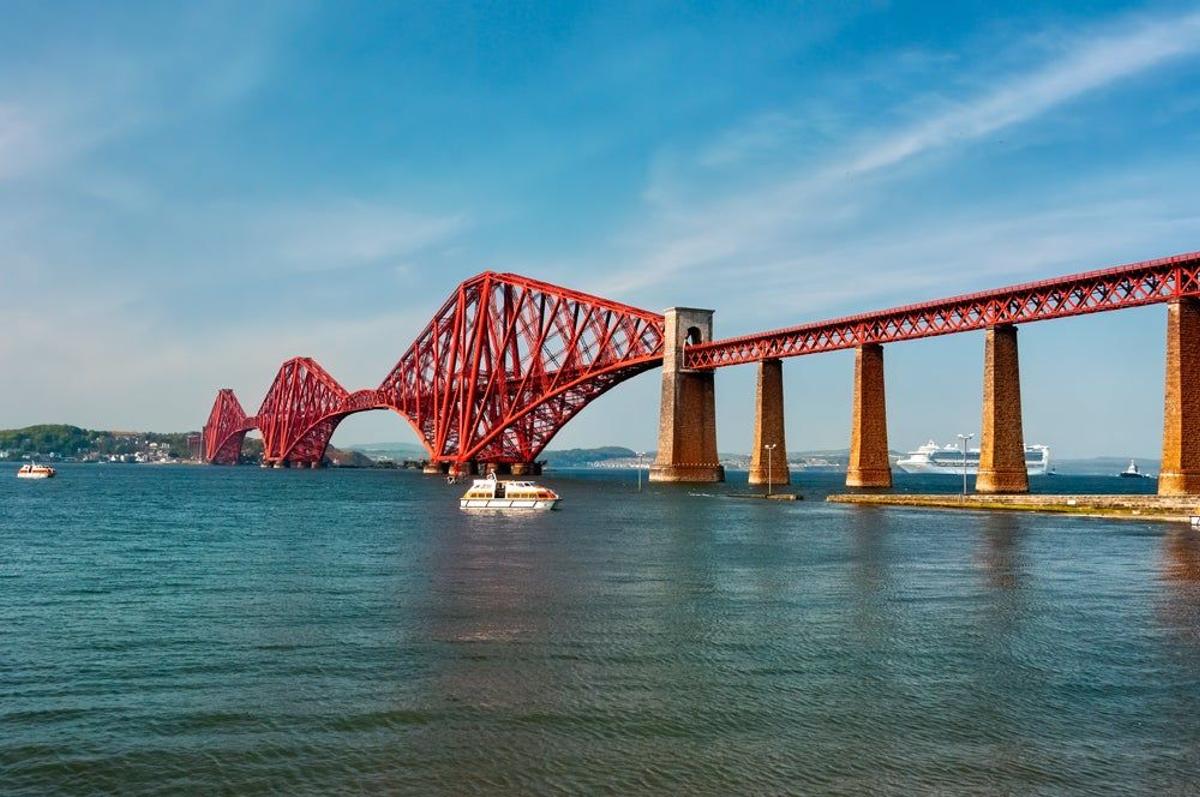 Primer sendero de la Unesco en Escocia. Puente Forth Bridge