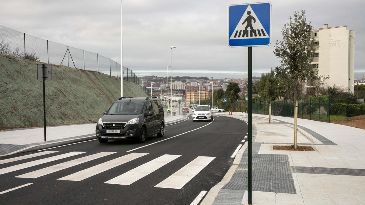 Nuevo acceso al barrio de Xuxán.