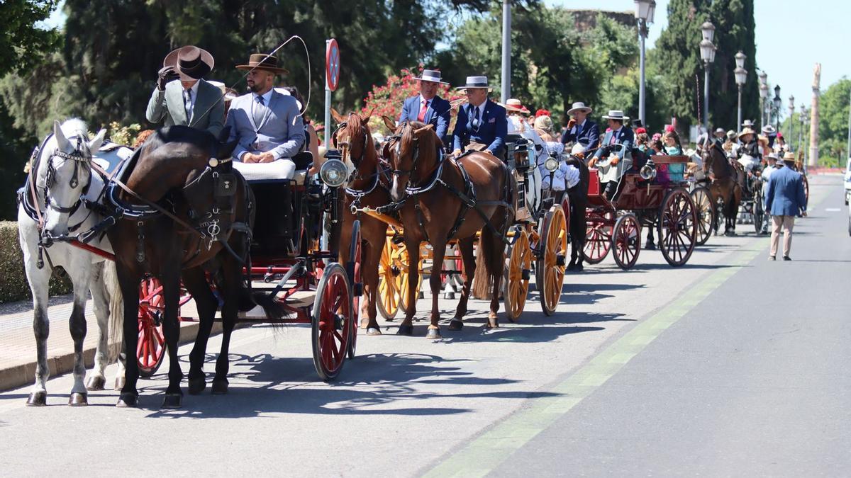 Córdoba exhibe sus carruajes y presume de tradición en el Alcázar