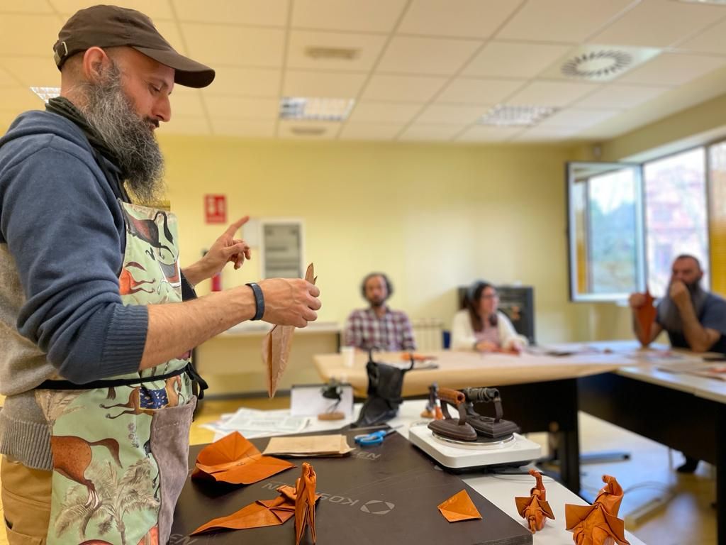 Taller de artesanía en Valnalón.