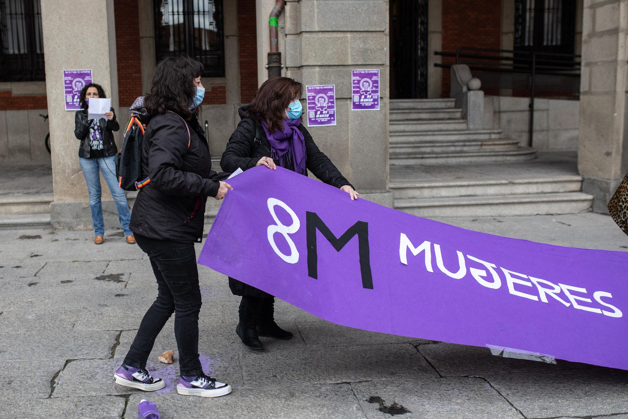 GALERÍA | Concentración de la Asamblea de Mujeres por el 8M en Zamora