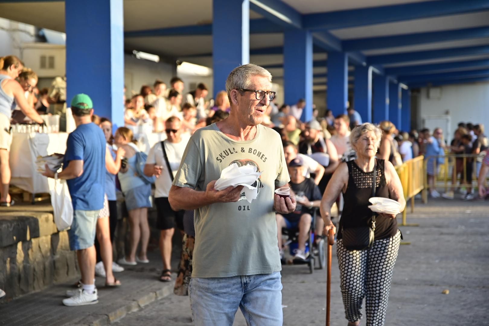 Galería | Torrà de sardinas en el Grau en Sant Pere