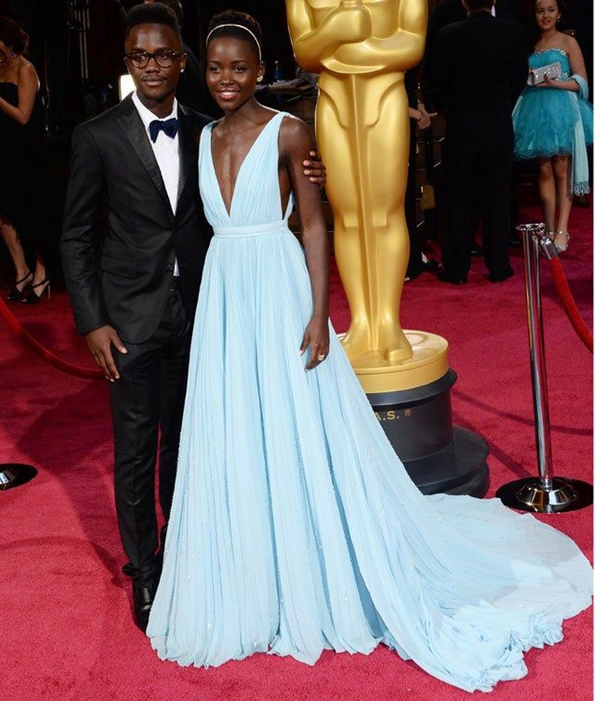 Lupita Nyong'o y su hermano Peter