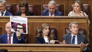 Feijóo acusa Sánchez de "cruixir" els treballadors a impostos