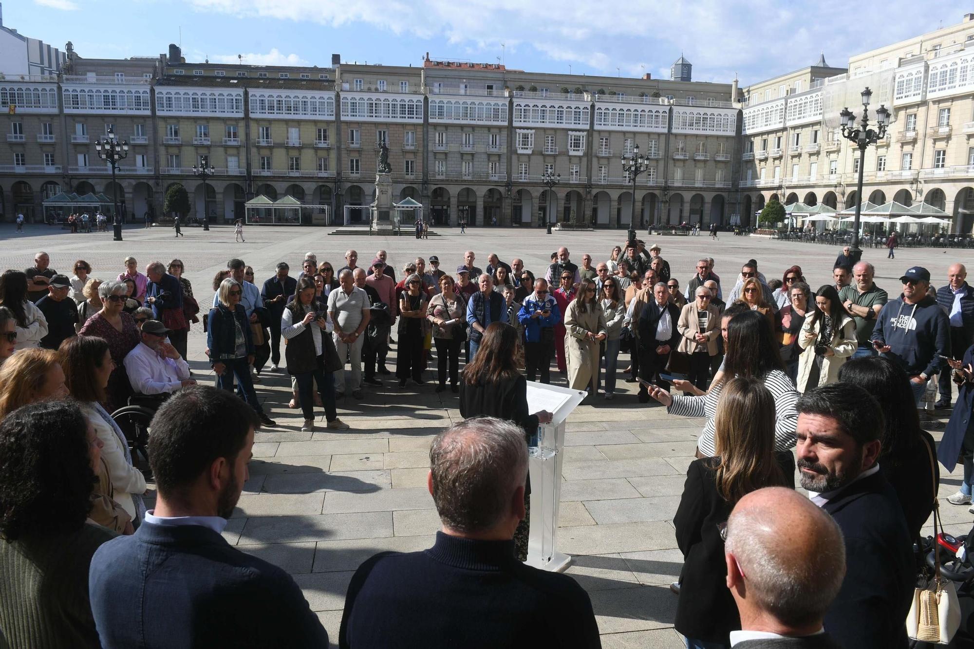 Lectura de un manifiesto en María Pita por el Día Mundial del Párkison