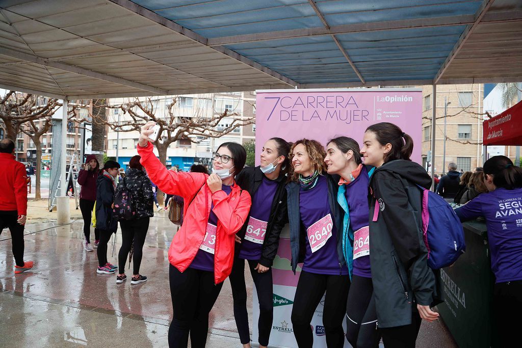 Carrera de la Mujer Murcia 2022: las participantes posan en el photocall