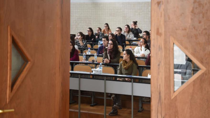 Varios alumnos de MIR durante el examen del pasado 2 de febrero celebrado en Canarias.