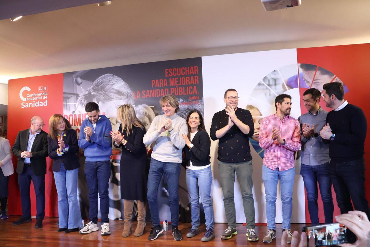 Carlos Martínez, en el centro, en la clausura en Zamora de la Conferencia Sectorial de Sanidad del PSOE de Castilla y León.