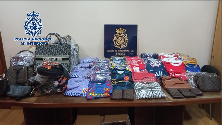 La Policía detiene a 31 personas de una red que distribuía productos falsos en 14 provincias españolas