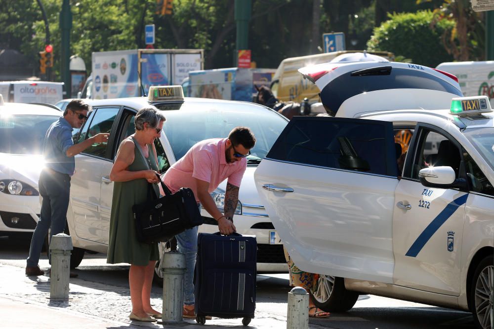 Los taxistas malagueños se suman a la huelga