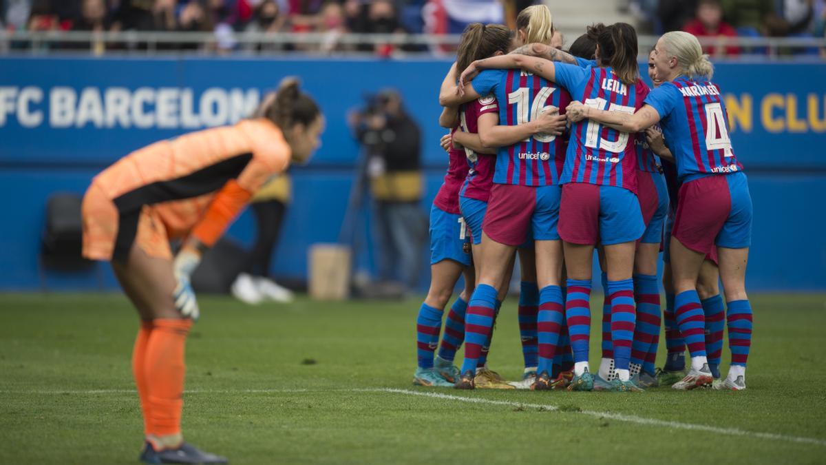 Las jugadoras azulgrana celebrando el segundo gol 