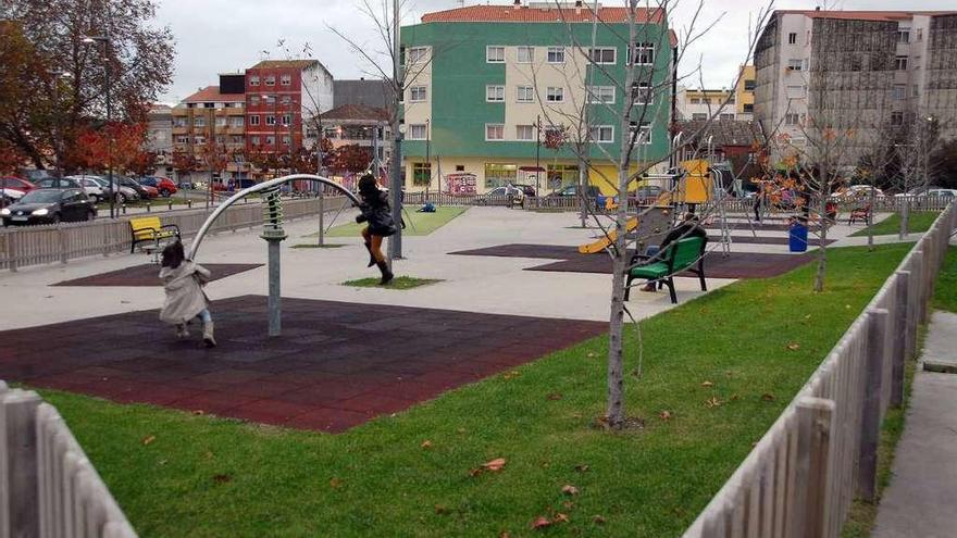 Parque infantil situado en la zona de As Lagoas. // Gonzalo Núñez