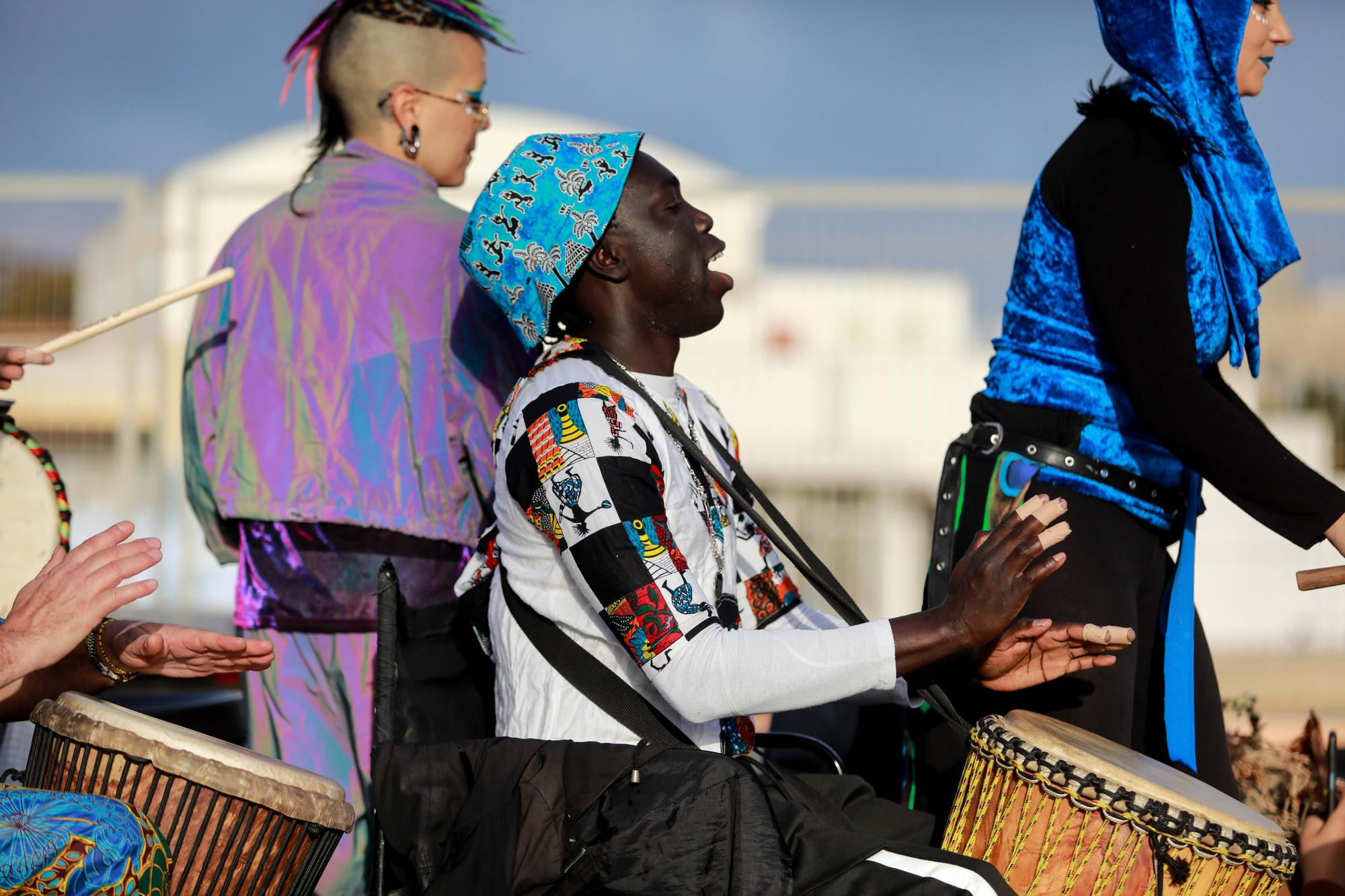 Todas las imágenes de la rúa de carnaval 2023 en Santa Eulària