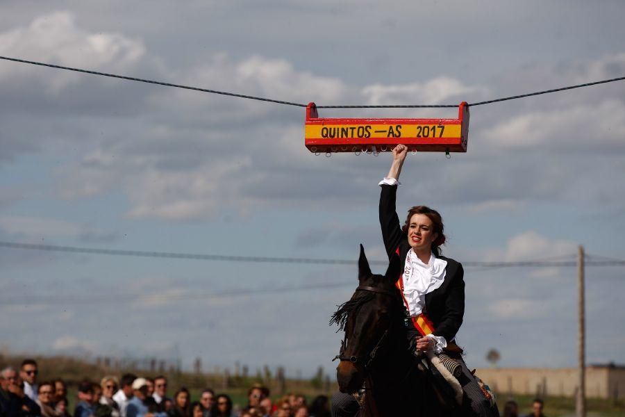 Los quintos de Monfarracinos persiguen las cintas