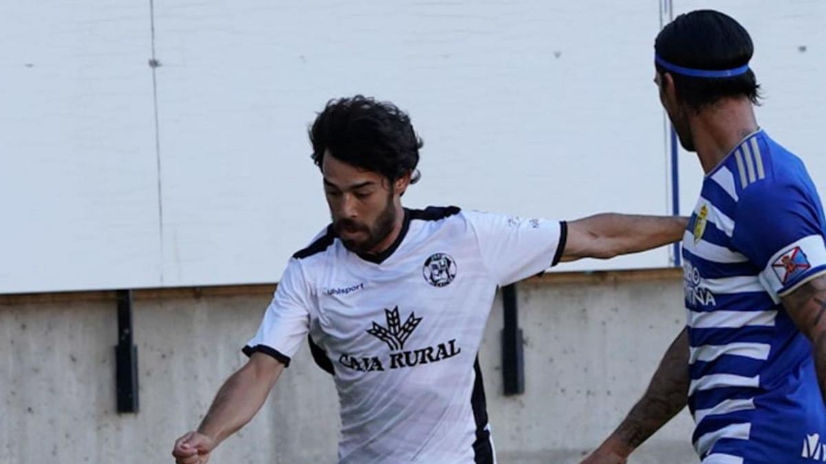 Javi Navas, durante un partido. | J. L. F.