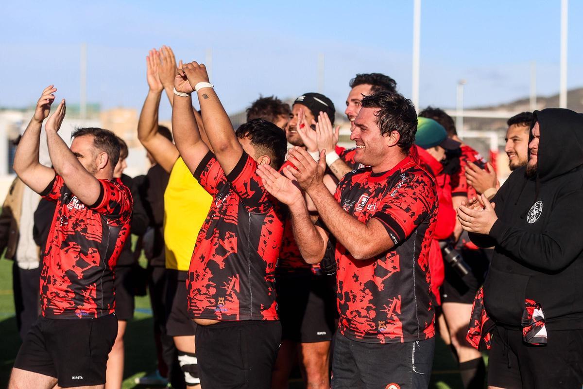 Mira todas las imágenes del triunfo del Ibiza Rugby frente a El Toro