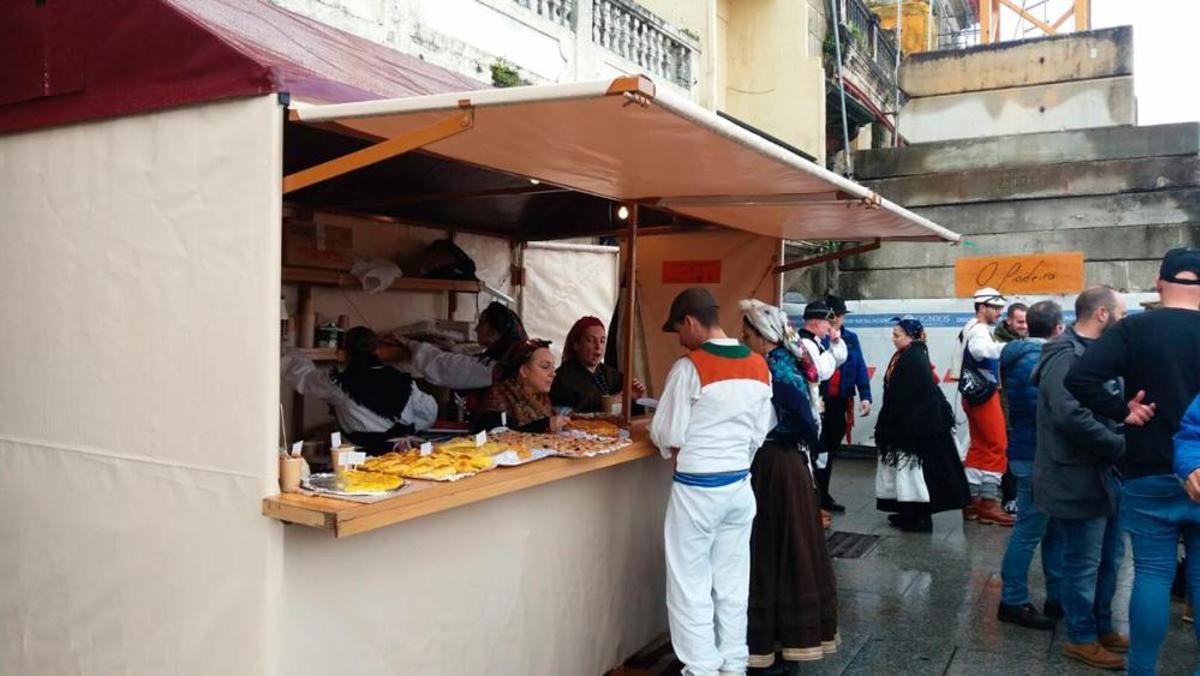 La Reconquista combate la lluvia con música y chor La Reconquista combate la lluvia con música y chor