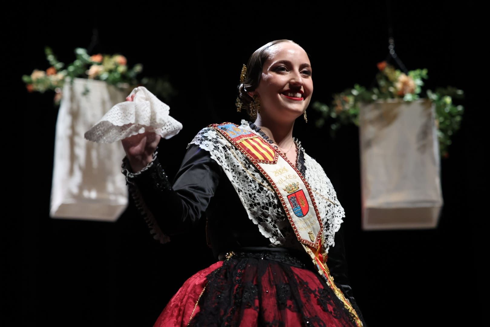 Vila-real proclama a Nadia Alba como su nueva reina de las fiestas