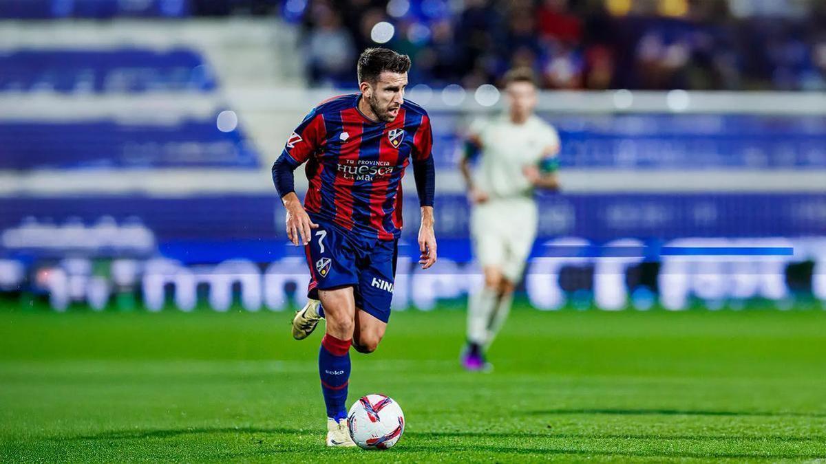 Gerard Valentín, durante su etapa con la SD Huesca.