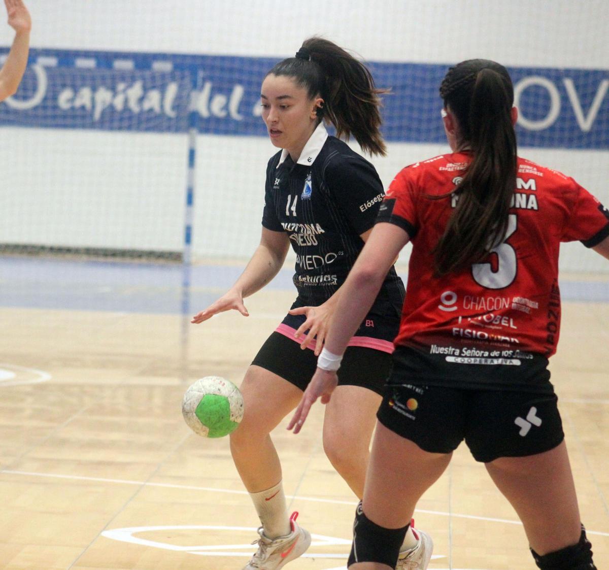 Paula Molano durante un encuentro de esta temporada.