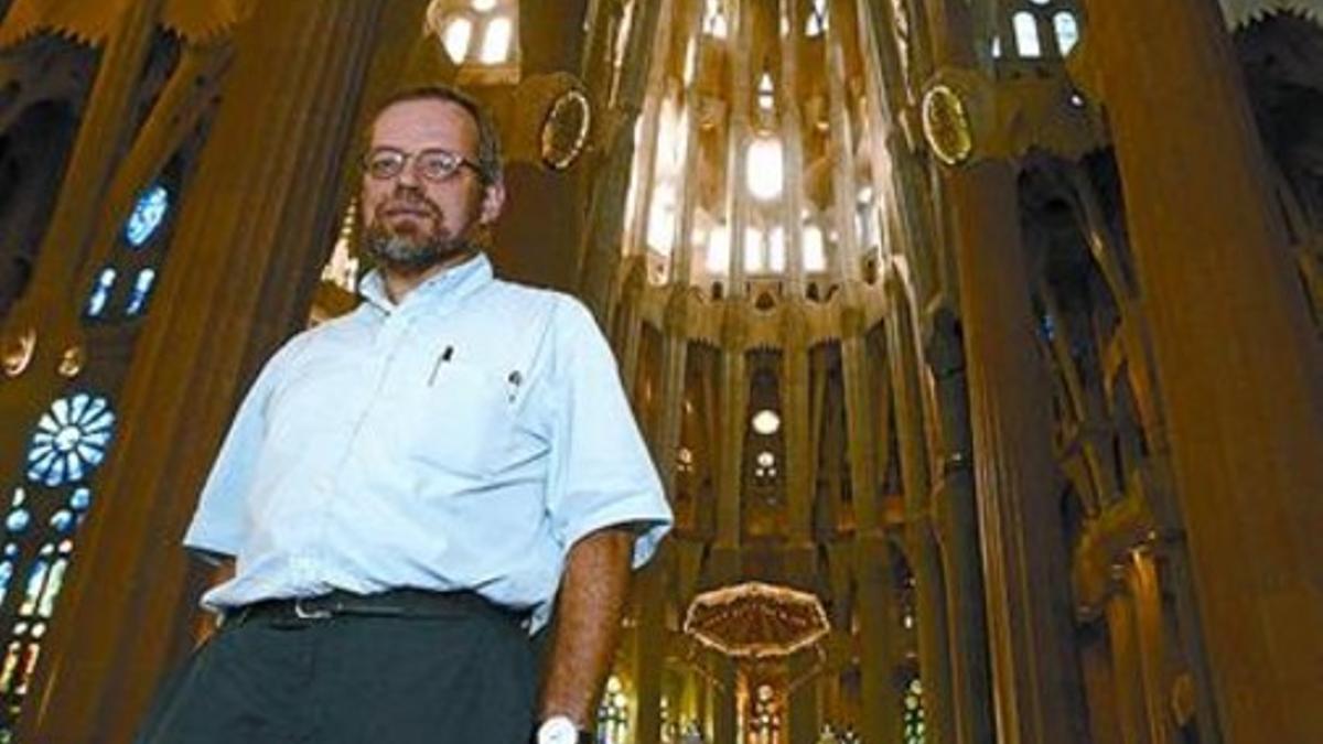 Jordi Faulí en la nave central de la Sagrada Família, ayer.