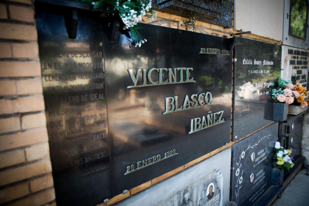 Todos los Santos: Tumbas y panteones de ilustres en el Cementerio General de València