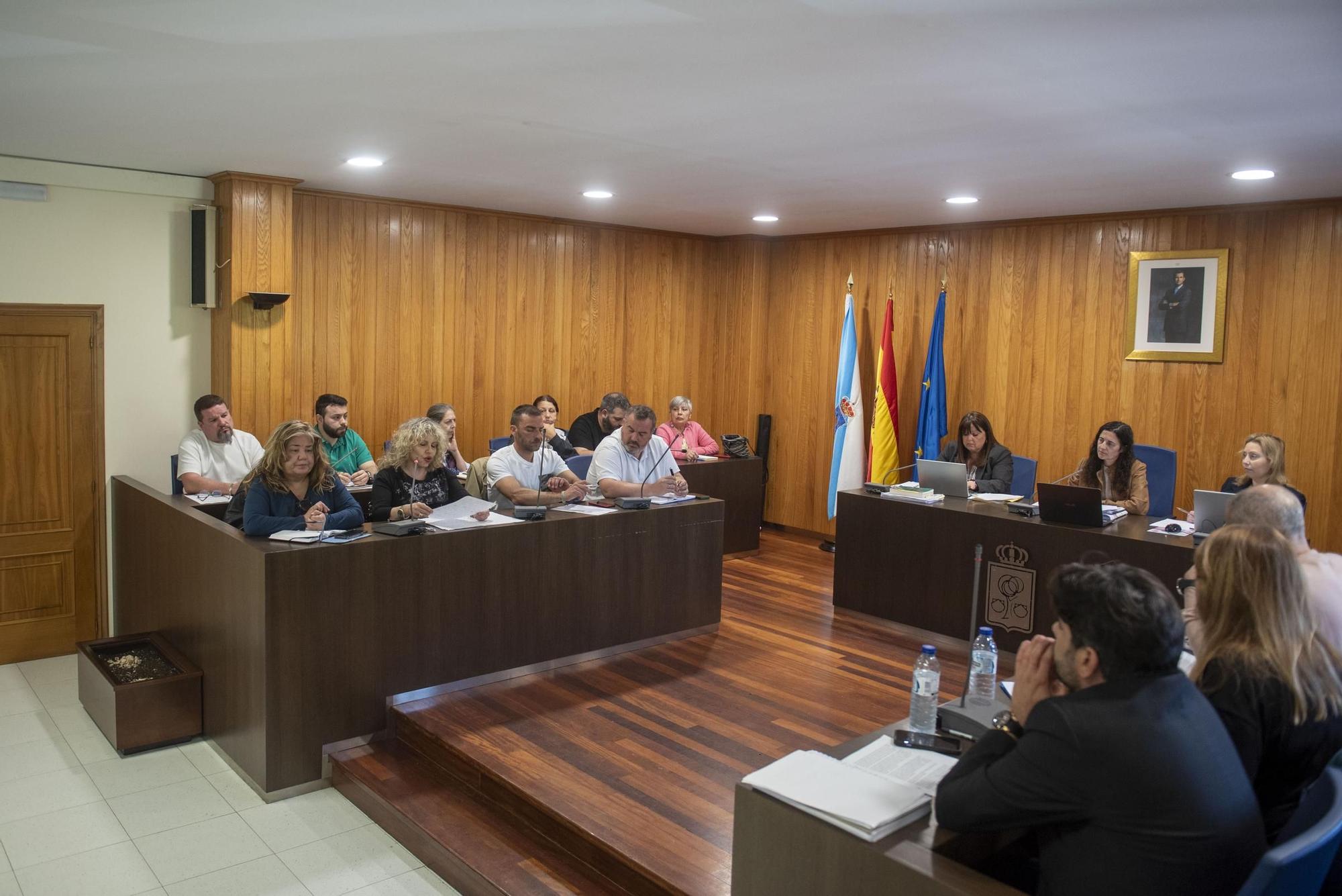 Último pleno de María Pan como alcaldesa de Cambre