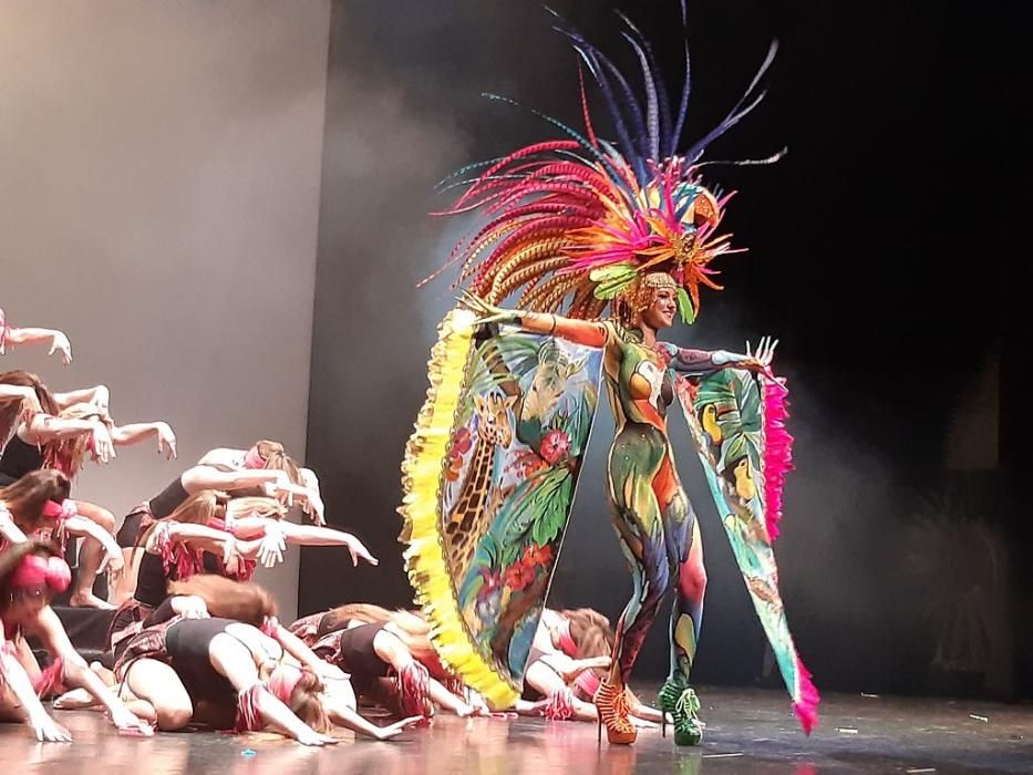 Concurso nacional de trajes de papel y maquillaje corporal del Carnaval de Águilas