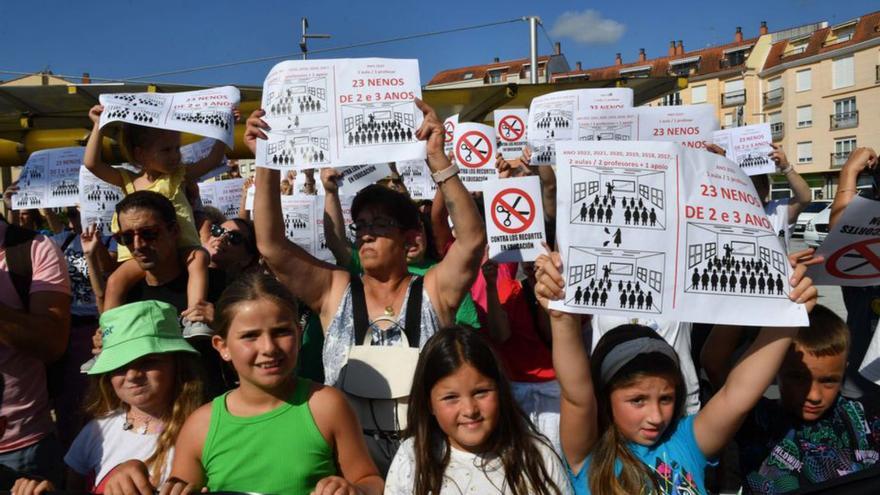 Protesta de las familias del Castro Baxoi en septiembre.   | // VÍCTOR ECHAVE