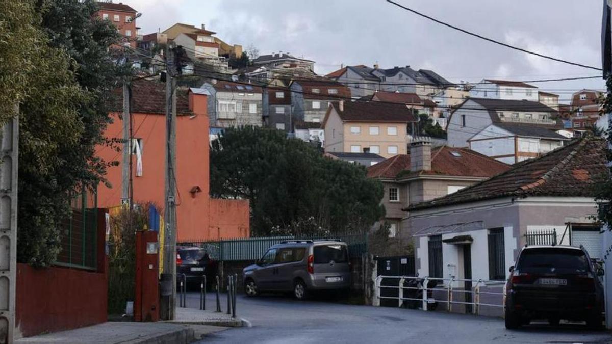 Una de las calles principales del barrio vigués de San Xoán do Monte.