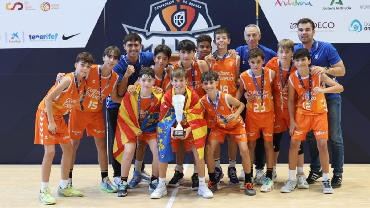 Valencia Basket se proclama subcampeón en el Campeonato de España Mini masculino.