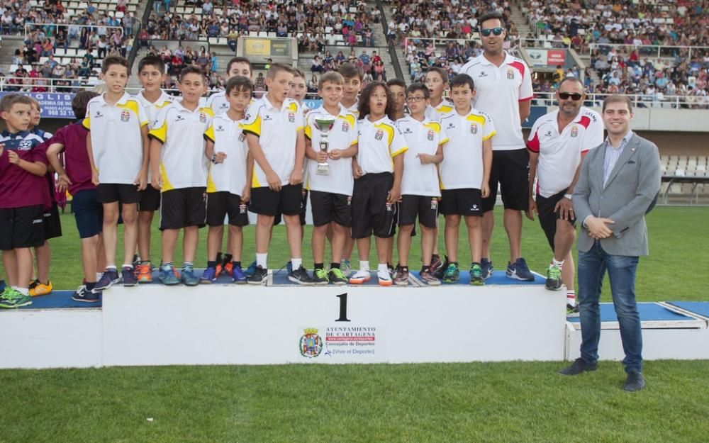 Clausura de la liga local de fútbol base de Cartag