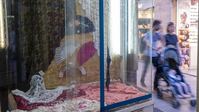 Adiós a los Magatzems del Pilar: bajan la persiana tras 113 años en el barrio Gòtic