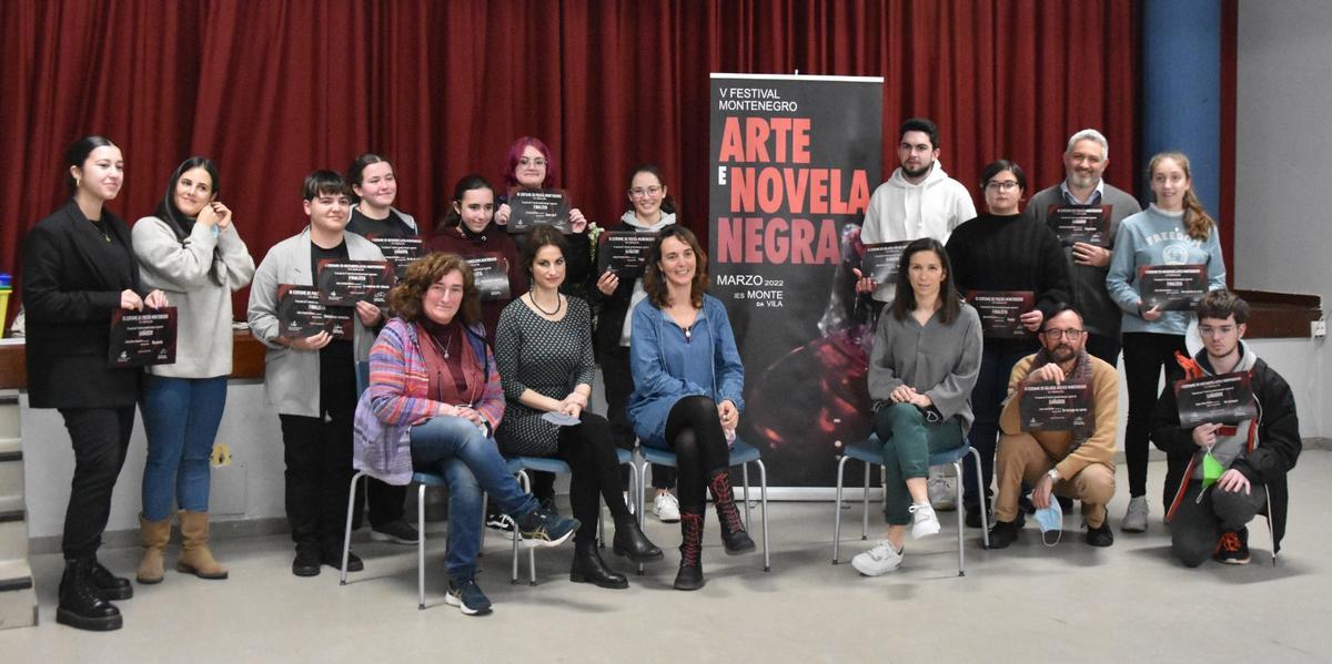 Organizadores del evento, Iolanda Castaño y los ganadores de las tres categorías que tenía el concurso de Monte da Vila