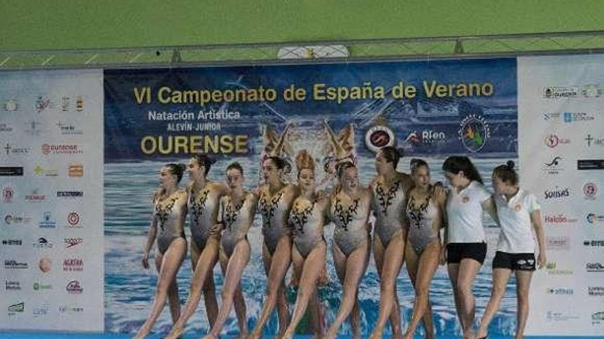 Equipo Sincro Ourense, en la piscina Rosario Dueñas. // E.Sarmiento