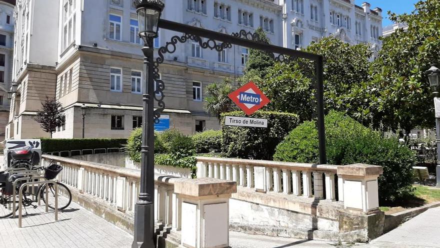 Una parada de metro en pleno centro de A Coruña