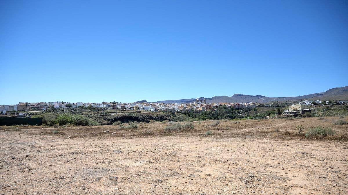 Imagen de la parcela en Mondragón de Ingenio, que vuelve a ser de titularidad municipal que el Ayuntamiento cederá al Cabildo.