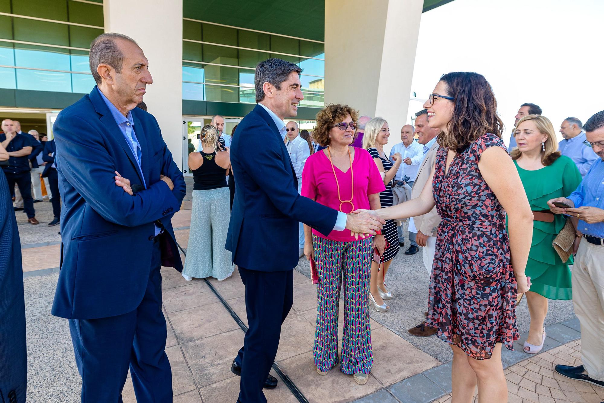 Ximo Puig anuncia que la actividad en la Ciudad de la Luz se retomará después del verano