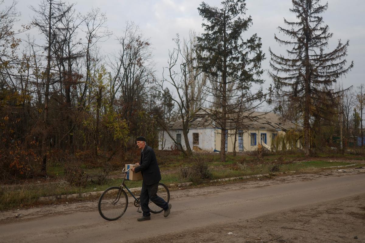 Destrucción en Jersón tras la retirada de Rusia