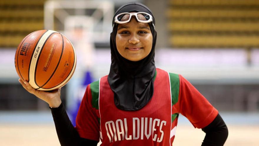 Maryam Hussain, antes de empezar el partido.